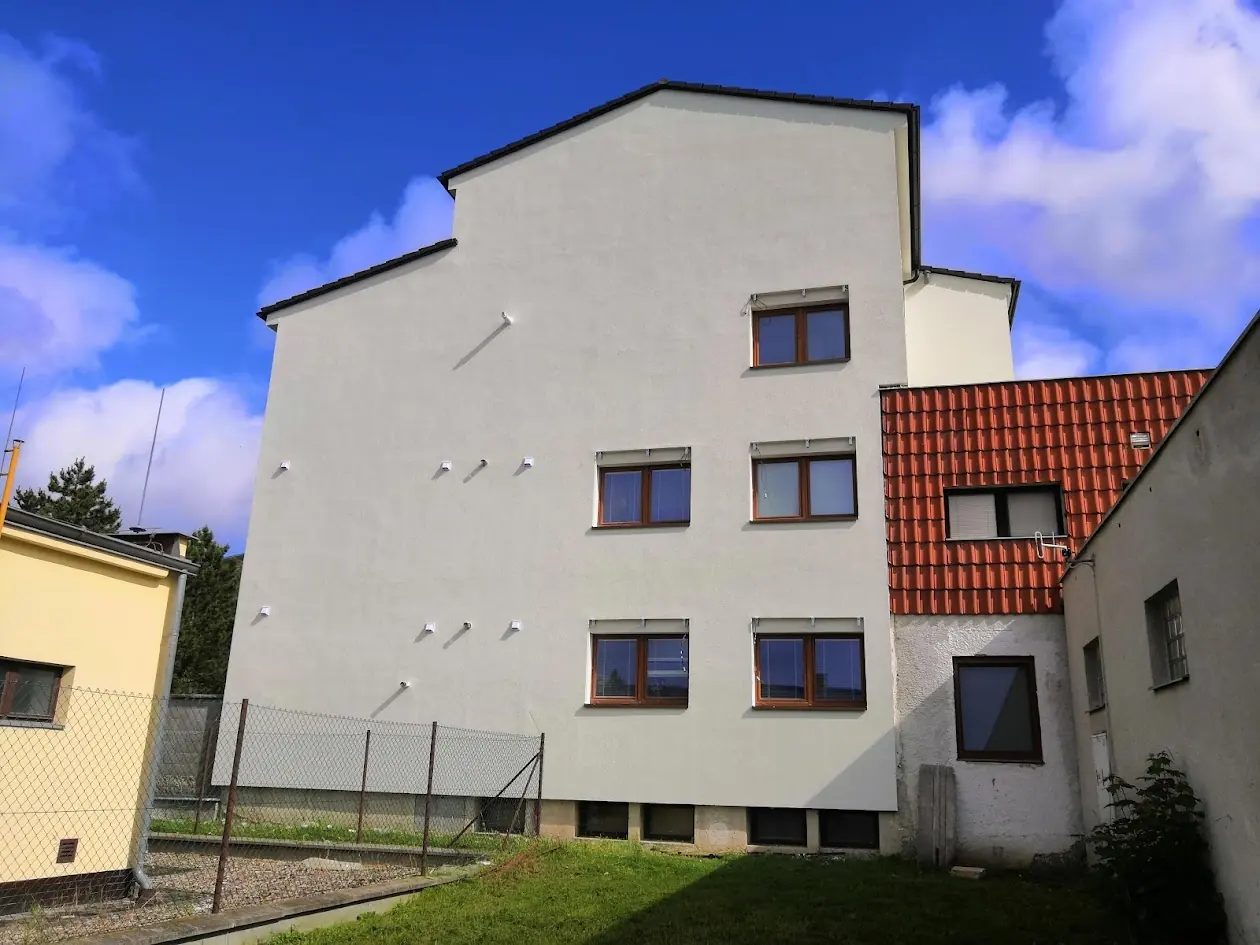 Dokončená fasáda - Brno-okolí